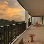Indah 2 Mountain Villa 8 bedroom private pool