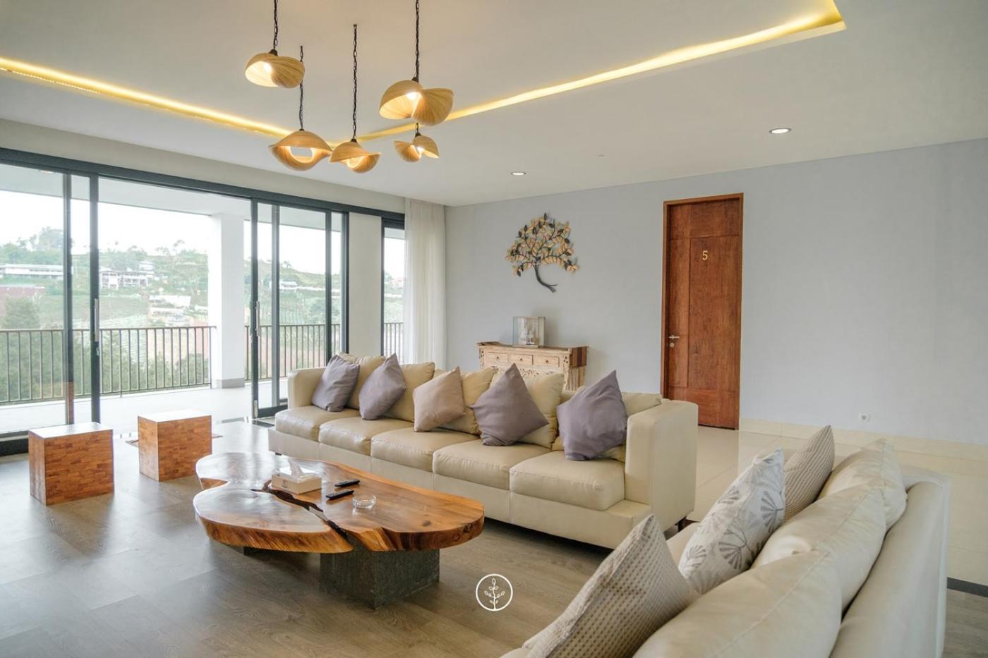 Indah 2 Mountain 8 Bedroom Private Pool Villa *
