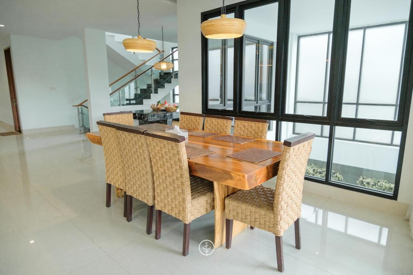 Indah 2 Mountain 8 Bedroom Private Pool Villa