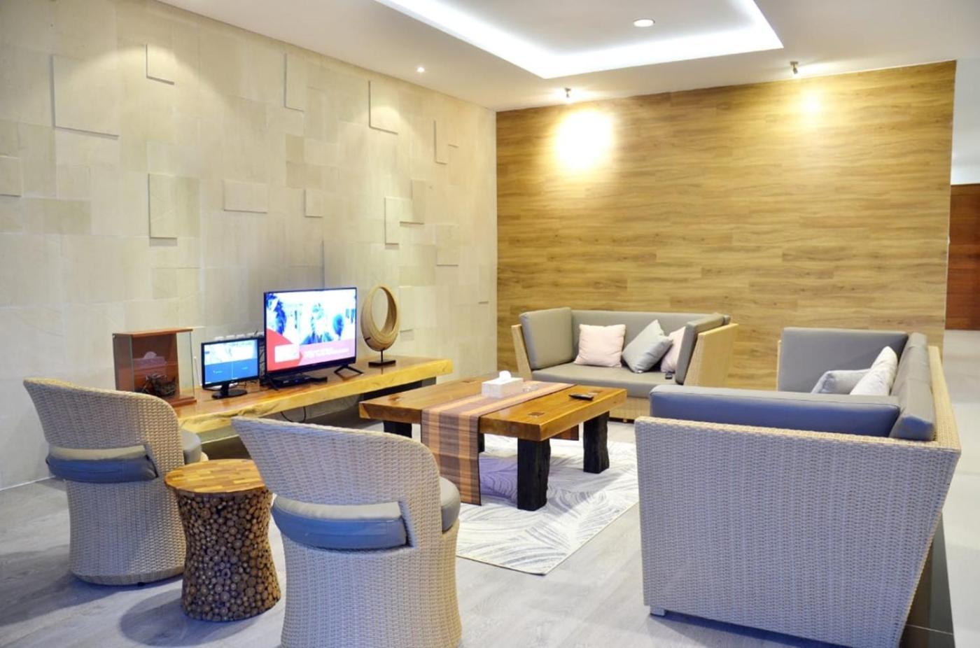 Villa Indah 2 Mountain 8 Bedroom Private Pool Bandung