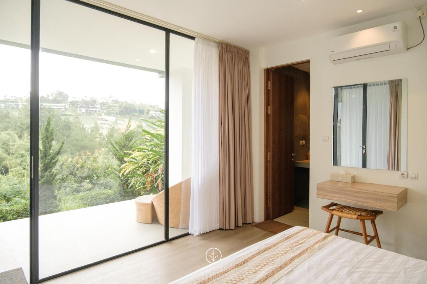 Indah 2 Mountain 8 Bedroom Private Pool Villa